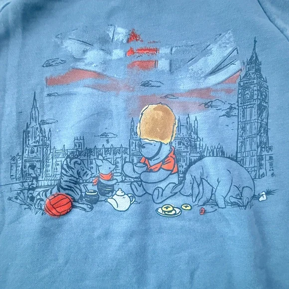 Disney Epcot World Showcase United Kingdom Winnie The Pooh Hoodie Jacket Small - Picture 9 of 9